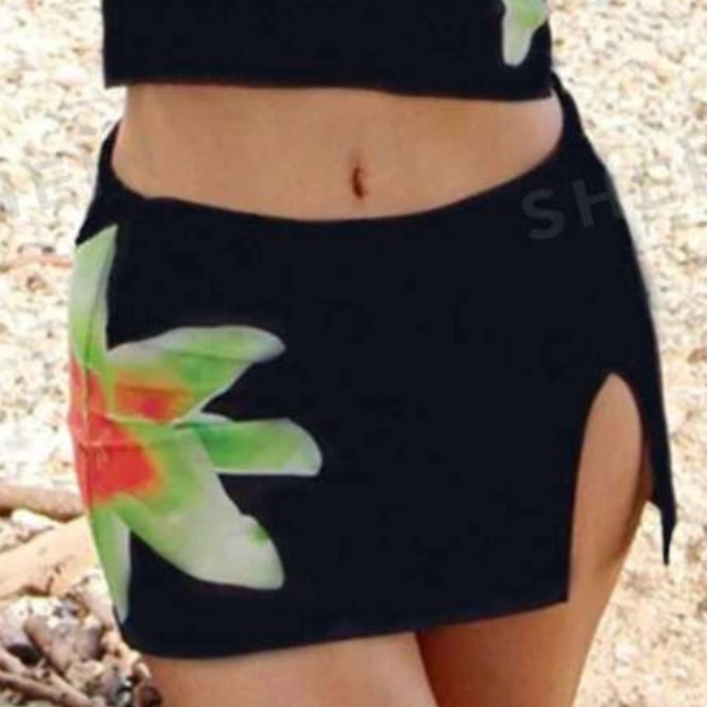 Women's Floral Print Skirt